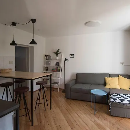 Mila - Charming Near The Sea