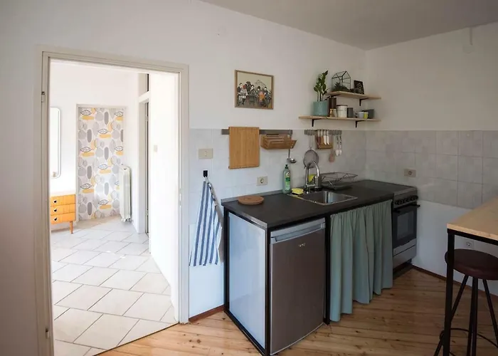 Mila - Charming Near The Sea Apartment Izola